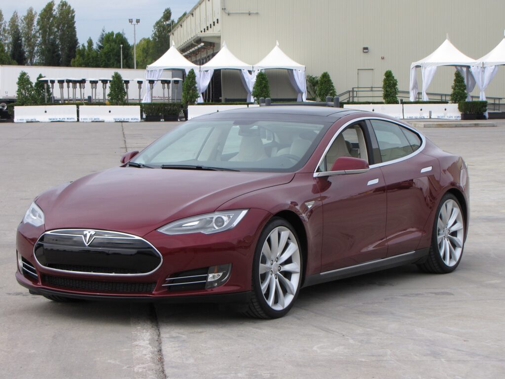 Tesla Model S P100D:GELECEĞE DÖNÜŞ 3 2012 tesla model s 100365765 h