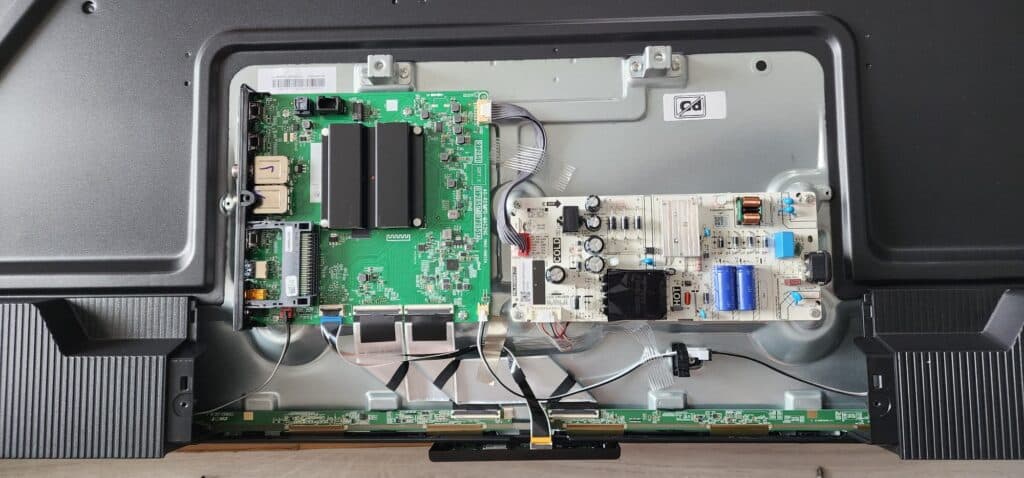 TCL 58P635 UHD TV with Google TV Operating System 3 TCL 58P635 anakart guc karti 1